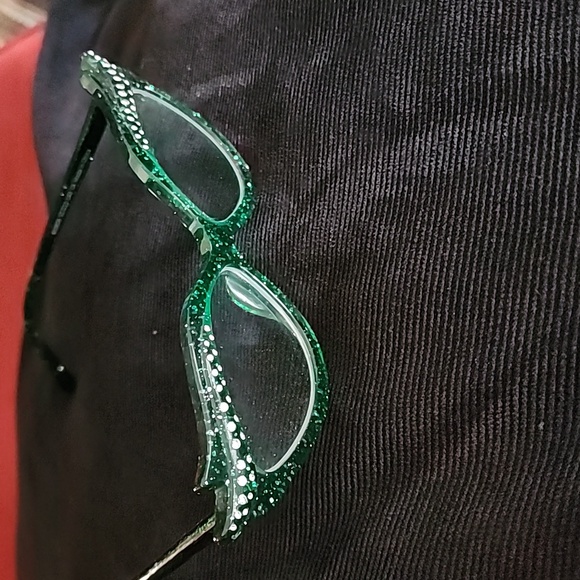 Green sparkle cat eye glasses with rhinestones - Picture 8 of 8